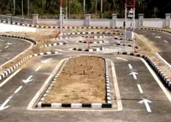 ഗതാഗത വകുപ്പിന് കനത്ത തിരിച്ചടി; ഡ്രൈവിങ് ലൈസന്‍സ് പരീക്ഷാ പരിഷ്‌കരണം ഹൈക്കോടതി റദ്ദാക്കി,സർക്കുലറും ഉത്തരവുകളും സിംഗിൾ ബെഞ്ച് റദ്ദാക്കിയിട്ടുണ്ട്