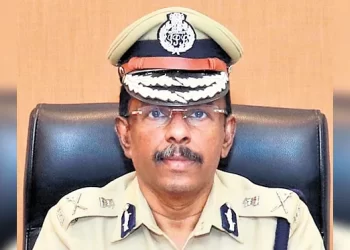 അജിത് കുമാറിനായി അസാധാരണ നടപടിയുമായി സർക്കാർ; രണ്ട് അന്വേഷണ റിപ്പോർട്ടുകൾ തിരിച്ചയച്ചു