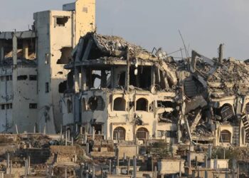 ഗാസ സിറ്റിയെ ഇടിച്ച് നിരത്തി ഇസ്രയേല്‍ ടാങ്കുകള്‍; പരിക്കേറ്റും കുടിയിറക്കപ്പെട്ടും ആയിരങ്ങള്‍