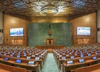 ‘ജമ്മുകശ്മീരില്‍ മുഖ്യമന്ത്രിയോ മന്ത്രിമാരോ 5വർഷം ശിക്ഷ കിട്ടാവുന്ന കേസിൽ അറസ്റ്റിലായാൽ രാജി’; ബില്ല് ഇന്ന്