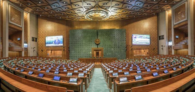 ‘ജമ്മുകശ്മീരില്‍ മുഖ്യമന്ത്രിയോ മന്ത്രിമാരോ 5വർഷം ശിക്ഷ കിട്ടാവുന്ന കേസിൽ അറസ്റ്റിലായാൽ രാജി’; ബില്ല് ഇന്ന്