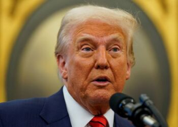 റഷ്യയിൽ നിന്ന് എണ്ണ വാങ്ങിയാൽ തീരുവ കൂട്ടും; ഇന്ത്യയ്ക്ക് മുന്നറിയിപ്പുമായി ട്രംപ്