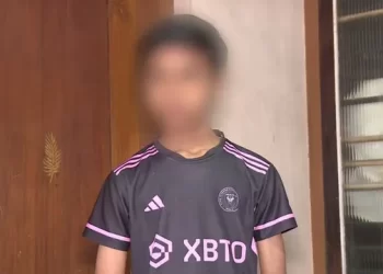 വിദ്യാര്‍ത്ഥിയുടെ കര്‍ണപടം അടിച്ച് പൊട്ടിച്ച സംഭവം; ഹെഡ്മാസ്റ്റര്‍ക്കെതിരെ പൊലീസ് കേസ്