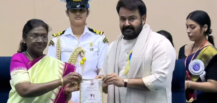 സന്തോഷം അഭിമാനം; ദാദാസാഹേബ് പുരസ്‌കാരം രാഷ്ട്രപതിയില്‍ നിന്നും ഏറ്റുവാങ്ങി മോഹന്‍ലാല്‍