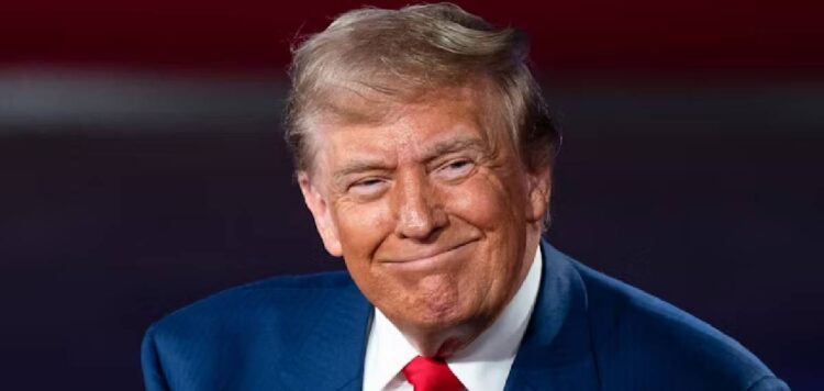 യുഎസിൽ ജോലി ആഗ്രഹിക്കുന്നവർക്ക് കനത്ത തിരിച്ചടി; എച്ച്-1 ബി വിസ ഫീസ് കുത്തനെ ഉയർത്തി ട്രംപ് ഭരണകൂടം