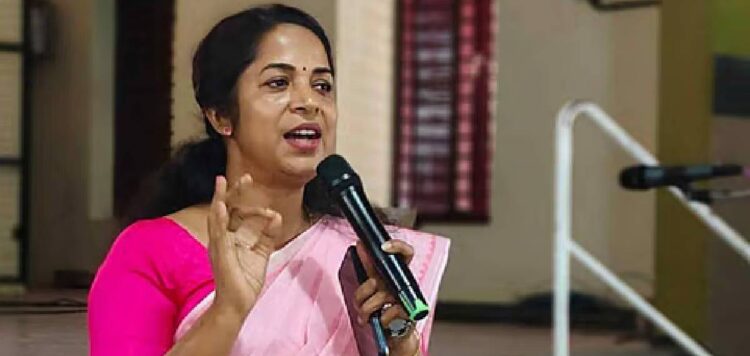 സ്ത്രീത്വത്തെ അപമാനിച്ചു’, കെ ജെ ഷൈനിന്റെ പരാതിയില്‍ കേസെടുത്ത് പൊലീസ്