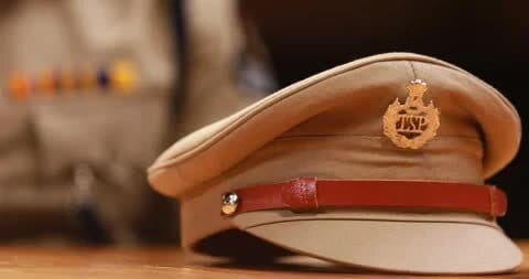 എസ്പി ഓഫീസിലെ വിവാദ ഫോൺവിളി; രണ്ട് പൊലീസുകാര്ക്കെതിരെ നടപടിക്ക് സാധ്യത, എസ്പി ഓഫീസിലെ ജീവനക്കാരനും വീഴ്ച