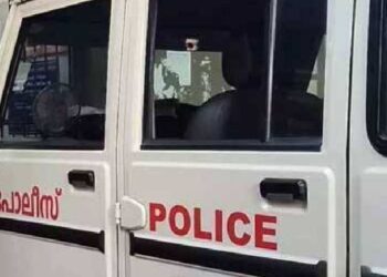 ജോലിസമ്മർദ്ദം, അമ്മയുടെ ശസ്ത്രക്രിയക്ക് അവധിയില്ല; പൊലീസുകാരൻ ജീവനൊടുക്കാൻ ശ്രമിച്ചു, ഫാൻ പൊട്ടിവീണ് പരിക്ക്