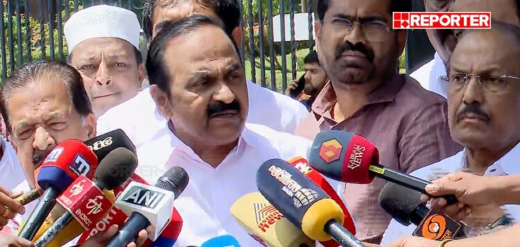 ‘ദ്വാരപാലക ശിൽപം ഏത് കോടീശ്വരൻ്റെ വീട്ടിലാണ് വിറ്റതെന്ന് സിപിഐഎം വ്യക്തമാക്കണം’; വി ഡി സതീശൻ