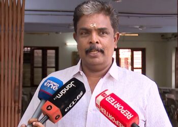 സ്വർണപ്പാളി വിവാദത്തിൽ ആദ്യ നടപടി; മുരാരി ബാബുവിന് സസ്പെൻഷൻ