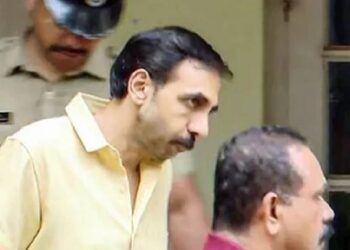 പോറ്റിയുടെ മൊഴി പറഞ്ഞ് പഠിപ്പിച്ചതെന്ന് നിഗമനം, ബെംഗളൂരു യാത്രയ്ക്ക് ടിക്കറ്റ് എടുത്തു നൽകിയത് തട്ടിപ്പുസംഘം