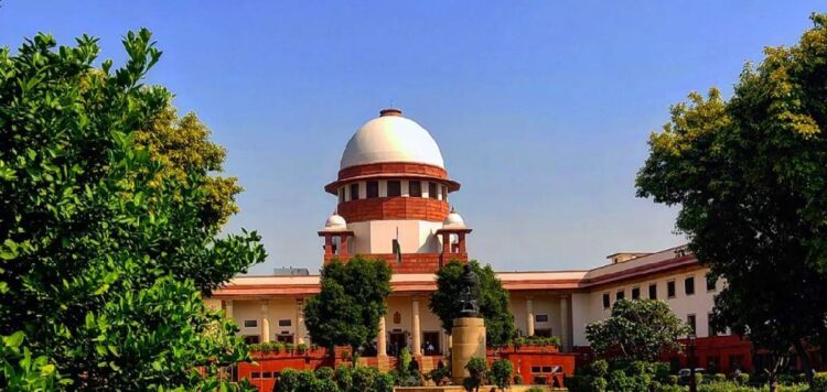 സമൂഹ മാധ്യമങ്ങളിൽ പങ്കുവെക്കുന്ന കണ്ടന്റുകളിൽ നിയന്ത്രണം വേണം; കേന്ദ്ര സർക്കാരിന് നിർദേശം നൽകി സുപ്രീം കോടതി