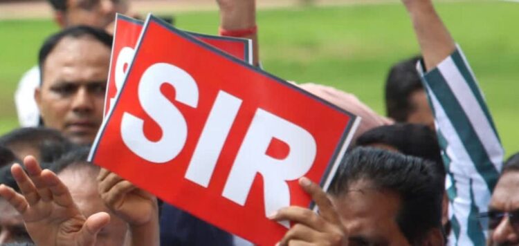 IRൽ തീരുന്ന ബിഎൽഒമാർ: ബംഗാളിൽ ഒരാൾ ജീവനൊടുക്കി, മധ്യപ്രദേശിൽ 2 മരണവും ഒരു കാണാതാകലും; സമ്മർദമെന്ന് ആരോപണം