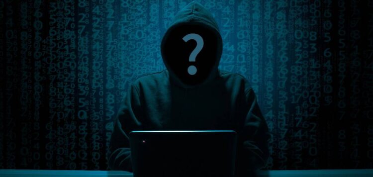 വെർച്വൽ അറസ്റ്റാണെന്ന് തെറ്റിദ്ധരിപ്പിച്ചു; ദമ്പതികളിൽ നിന്ന് ഒരു കോടി രൂപയിലധികം കൈക്കലാക്കി തട്ടിപ്പ് സംഘം