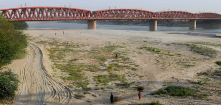 സിന്ധു നദീജല കരാര് മരവിപ്പിക്കല്; വരണ്ട് പാകിസ്താന്, 80% കൃഷിയും നാശത്തിന്റെ വക്കിലെന്ന് റിപ്പോര്ട്ടുകള്