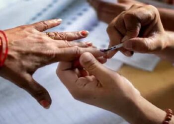 ബിഹാര്‍ നിയമസഭാ തെരഞ്ഞെടുപ്പ്: ആദ്യഘട്ട വോട്ടെടുപ്പ് നാളെ; മാധ്യമങ്ങളെ കാണാന്‍ രാഹുല്‍ ഗാന്ധി