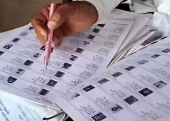 സമ്മര്‍ദ്ദം താങ്ങാനാകുന്നില്ല, വിഷം കഴിച്ച് ചാവും’: ജീവനൊടുക്കുമെന്ന ഭീഷണിയുമായി ബിഎല്‍ഒ