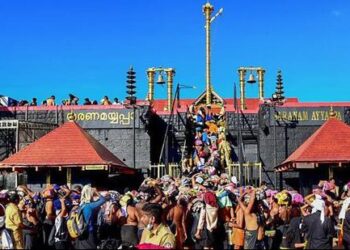 ശബരിമല സ്വര്ണക്കൊള്ള കേസ്; ജയശ്രീയും ശ്രീകുമാറും കീഴടങ്ങണമെന്ന് ഹൈക്കോടതി, എഫ്ഐആറും രേഖകളും ആവശ്യപ്പെട്ട് ഇഡി അപേക്ഷ നൽകി