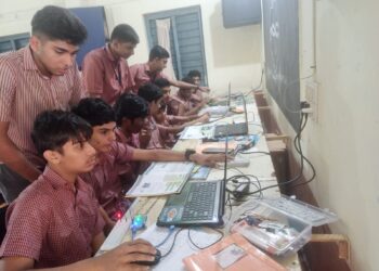 ജനുവരി 15 നകം ജില്ലയിലെ മുഴുവൻ പത്താം ക്ലാസ്സ് കുട്ടികൾക്കും കൈറ്റിന്റെ റോബോട്ടിക്സ് പരിശീലനം