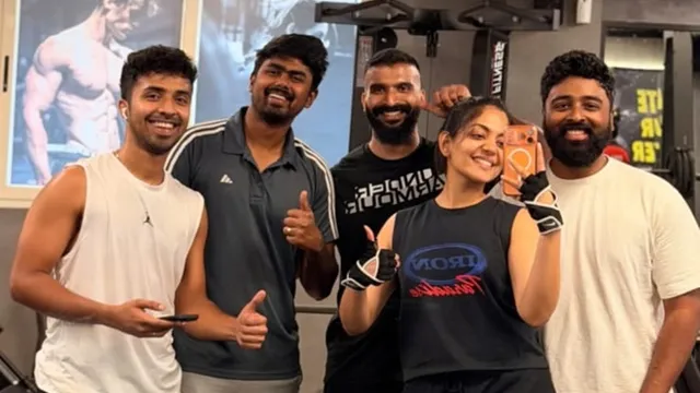 ഫാമിലി മുഴുവൻ ഇവിടെയുണ്ട്; നിമിഷിനും അര്ജുനും അശ്വിനുമൊപ്പം ജിം സെൽഫിയുമായി അഹാന