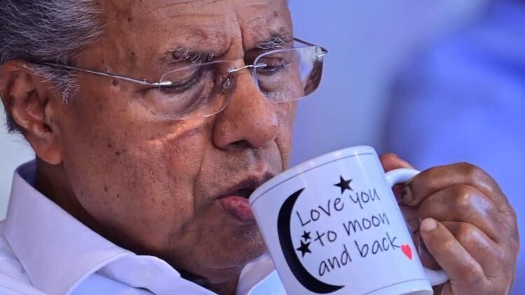 ‘ലവ് യു ടൂ മൂൺ ആൻഡ് ബാക്ക്’; അതിജീവിതയ്ക്ക് ഐക്യദാർഢ്യവുമായി മുഖ്യമന്ത്രി പിണറായി വിജയൻ