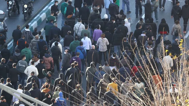 ഇറാനിൽ പ്രതിഷേധം ശക്തമാകുന്നു; കുട്ടികളടക്കം 35 മരണം