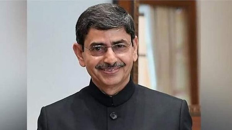 നയപ്രഖ്യാപനത്തില്‍ നിറയെ പിഴവ്’, വായിക്കാതെ ഗവര്‍ണര്‍ ഇറങ്ങിപ്പോയി