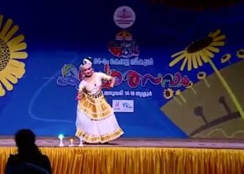 സ്‌കൂള്‍ കലോത്സവം: കോഴിക്കോടും കണ്ണൂരും ഇഞ്ചോടിഞ്ച് പോരാട്ടം