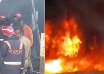 തൃശൂരിൽ വൻ അഗ്നിബാധ; തീപിടിത്തം റെയിൽവേ പാർക്കിംങിൽ, നൂറിലേറെ ബൈക്കുകൾ കത്തിനശിച്ചു