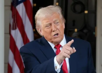 ഇറാനിൽ പ്രതിഷേധം ശക്തം; സമരക്കാരെ അടിച്ചമർത്തിയാൽ പ്രത്യാഘാതം നേരിടേണ്ടി വരുമെന്ന് ട്രംപ്