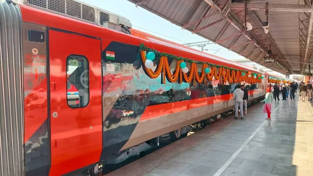 രാജ്യത്തെ ആദ്യ വന്ദേ ഭാരത് സ്ലീപ്പർ ട്രെയിൻ പ്രധാനമന്ത്രി ഫ്ലാഗ് ഓഫ് ചെയ്തു