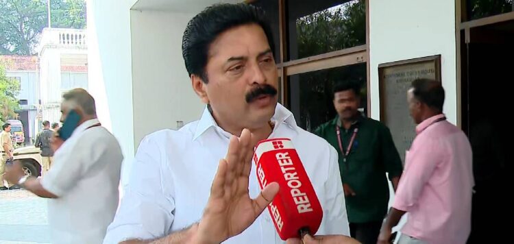 ചെയർമാന് വിധേയപ്പെട്ട് നിൽക്കും,താനും ജോസ് കെ മാണിയും ഒരു മെയ്യ്;പാർട്ടിയിൽ ആശയക്കുഴപ്പമില്ല: റോഷി അഗസ്റ്റിൻ