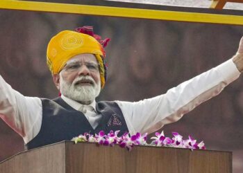 ട്രംപിനെക്കാളും ബഹുദൂരം മുന്നിൽ; ഇൻസ്റ്റഗ്രാമിൽ ഏറ്റവും കൂടുതൽ പേർ പിന്തുടരുന്ന ലോകനേതാവായി മോദി