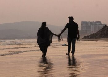 പ്രായഭേദമില്ലാതെ പ്രണയം ആഘോഷിക്കുന്ന ദിനം, പ്രണയിച്ചവരെ ഒന്നിപ്പിച്ച സെന്റ് വാലന്റൈന്; അറിയാം വാലന്റൈന്സ് ഡേയ്ക്ക് പിന്നിലെ ചരിത്രം