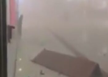 ദുബായ് വിമാനത്താവളത്തില്‍ ആക്രമണം; നാല് പേർക്ക് പരിക്ക്