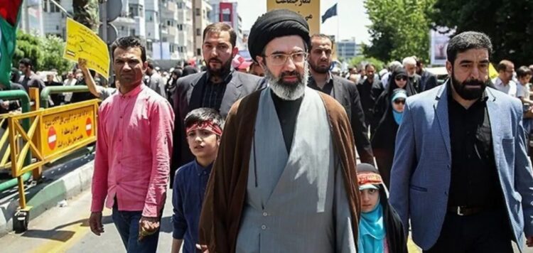 ഇറാന് പുതിയ പരമോന്നത നേതാവ്?; ഖമനയിയുടെ പിൻഗാമിയായി മകൻ മൊജ്താബയെ തെരഞ്ഞെടുത്തതായി റിപ്പോർട്ട്