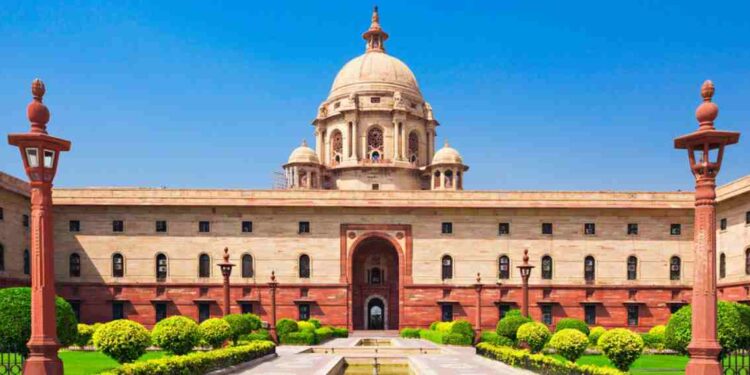 അർലേക്കർക്ക് തമിഴ്‌നാടിന്റെ കൂടി ചുമതല; ആരിഫ് മുഹമ്മദ് ഖാനെയും മാറ്റി; വിവിധ സംസ്ഥാനങ്ങൾക്ക് പുതിയ ഗവർണർമാർ