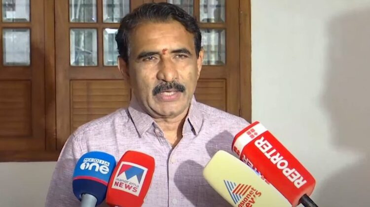 ബി ഗോപാലകൃഷ്ണന്റെ വിവാദ പ്രസ്താവനയില്‍ റിപ്പോര്‍ട്ട് തേടി മുഖ്യ തെരഞ്ഞെടുപ്പ് ഓഫീസര്‍