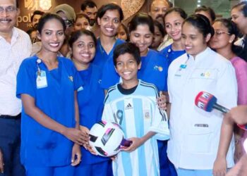 പാമ്പുകടിയേറ്റ് ചികിത്സയിലായിരുന്ന അനോഷ് ആശുപത്രി വിട്ടു; കുട്ടി ആരോഗ്യവാനെന്ന് ഡോക്ടർ