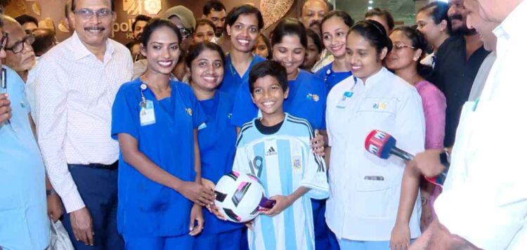 പാമ്പുകടിയേറ്റ് ചികിത്സയിലായിരുന്ന അനോഷ് ആശുപത്രി വിട്ടു; കുട്ടി ആരോഗ്യവാനെന്ന് ഡോക്ടർ