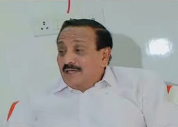 വോട്ട് എണ്ണുംമുന്‍പേ അടി തുടങ്ങി; മുഖ്യമന്ത്രി തര്‍ക്കം പാര്‍ട്ടിക്ക് ഗുണകരമല്ല; മത്സരിക്കാന്‍ ആവശ്യപ്പെട്ടവര്‍ ഡല്‍ഹിയില്‍ വന്ന് മാറ്റിപ്പറഞ്ഞു