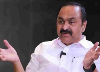 കേരളത്തില്‍ യുഡിഎഫ് തരംഗം; നൂറിലേറെ സീറ്റ് നേടി അധികാരത്തില്‍ വരും: വി ഡി സതീശന്‍