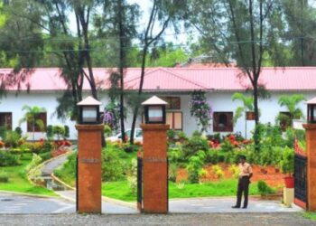വിദ്യാർത്ഥികളെ സംഘടിപ്പിക്കരുത്,മുദ്രാവാക്യം വിളിക്കരുത്’;മലയാളസർവകലാശാലയിൽ രാഷ്ട്രീയ പ്രവർത്തനത്തിന് വിലക്ക്