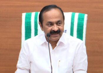 വാഗ്ദാനങ്ങൾ പാലിച്ച് തുടങ്ങി;KSRTC ബസുകളിൽ ജൂൺ 15മുതൽ സത്രീകൾക്ക് സൗജന്യ യാത്ര,ആശമാരുടെ ഓണറേറിയം വർധിപ്പിക്കും