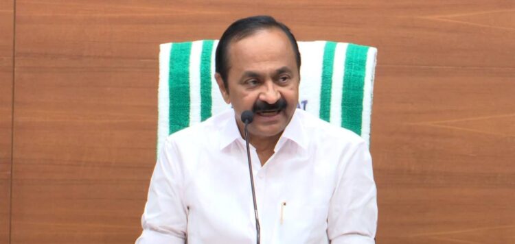 വാഗ്ദാനങ്ങൾ പാലിച്ച് തുടങ്ങി;KSRTC ബസുകളിൽ ജൂൺ 15മുതൽ സത്രീകൾക്ക് സൗജന്യ യാത്ര,ആശമാരുടെ ഓണറേറിയം വർധിപ്പിക്കും