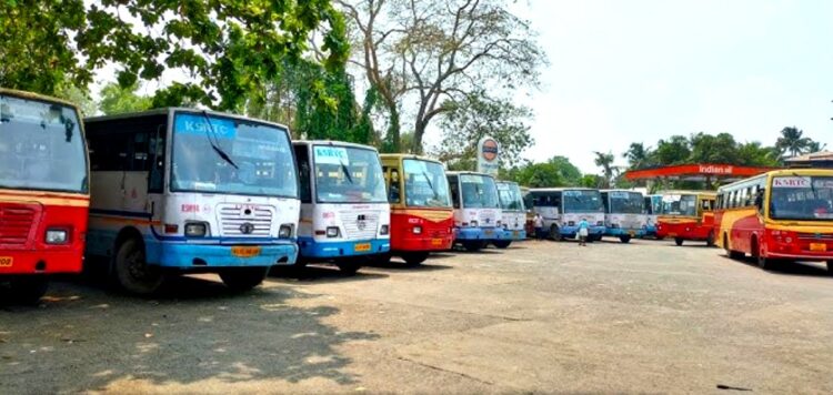 കെഎസ്ആര്ടിസിയിലെ സ്ത്രീകളുടെ സൗജന്യ യാത്ര; ആദ്യം ഓര്ഡിനറി ബസുകളില് മാത്രം