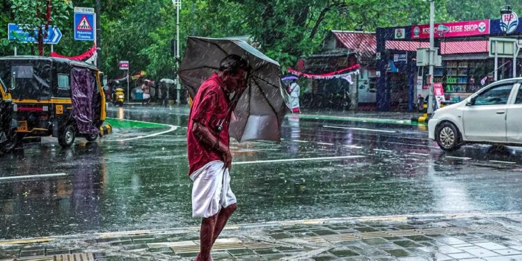 സംസ്ഥാനത്ത് ഇന്നും മഴ ശക്തമാകും; രണ്ട് ജില്ലകളില്‍ ഓറഞ്ച് അലേര്‍ട്ട്