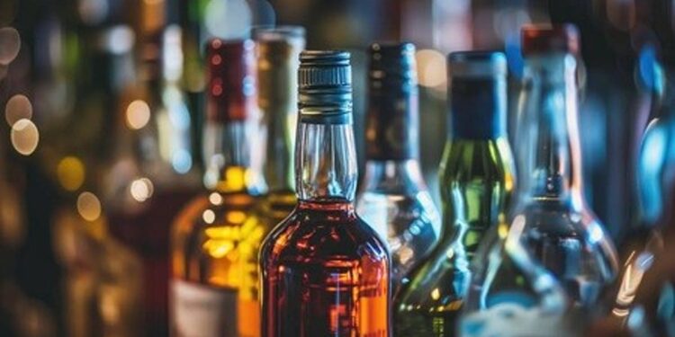 ഒരടി പിന്നോട്ടില്ല’, വീര്യം കുറഞ്ഞ മദ്യത്തിന്റെ നികുതിയിളവ് ധനബില്ലില്‍; കരട് പ്രസിദ്ധീകരിച്ചു