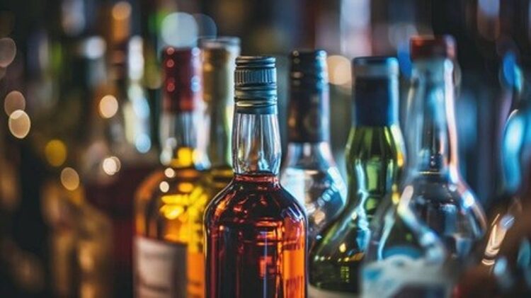 ഒരടി പിന്നോട്ടില്ല’, വീര്യം കുറഞ്ഞ മദ്യത്തിന്റെ നികുതിയിളവ് ധനബില്ലില്‍; കരട് പ്രസിദ്ധീകരിച്ചു
