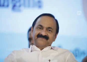 മിഷൻ സമുദ്ര പദ്ധതിക്ക് 400 കോടി, ജലഗതാഗതം വികസിപ്പിക്കും; ബജറ്റ് അവതരണം തുടങ്ങി